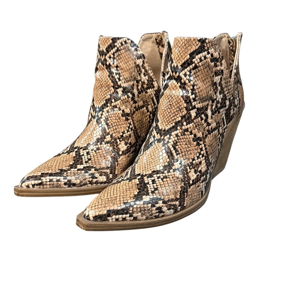 Steve Madden Alyse Tan and Black Snakeskin Ankle Booties Size 10